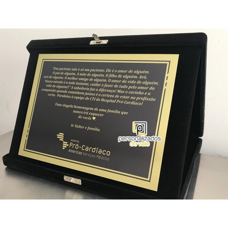 Placa Certificados, Formatura