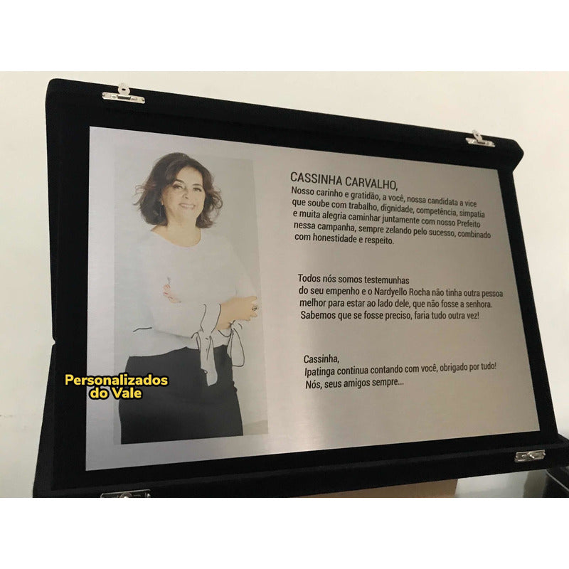 Placa De Homenagem 20x30 Com Estojo