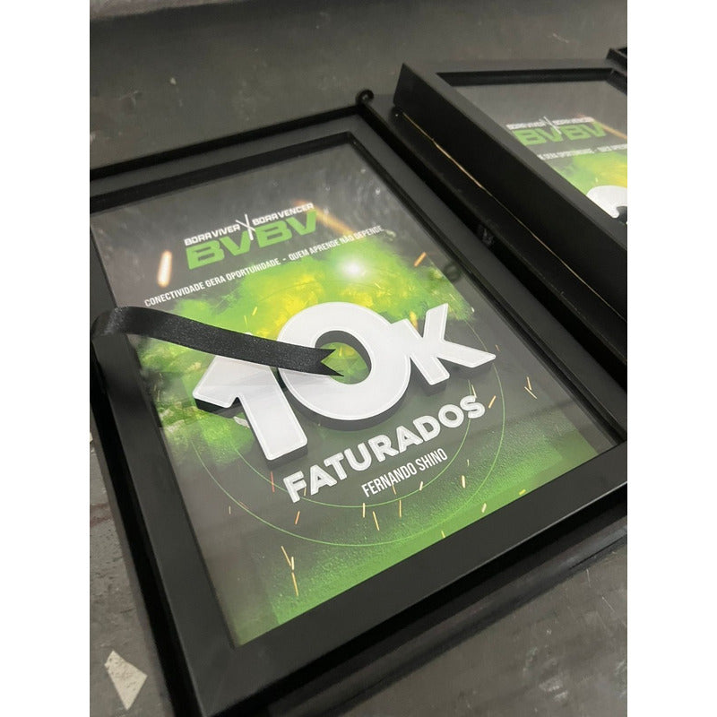 Placa De Premiação Mentorado Aluno Faturamento 3d Com Caixa  Placas De Premiação 31x21