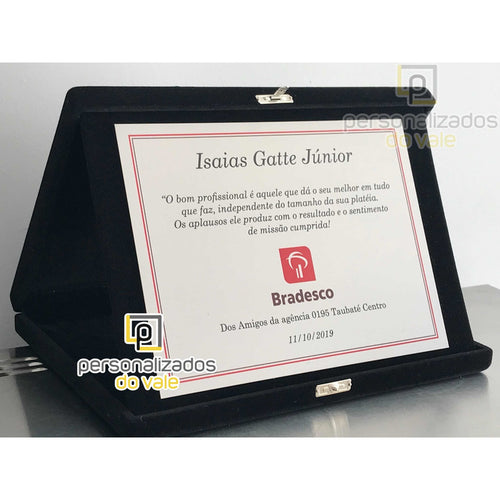 Homenagem Em Inox